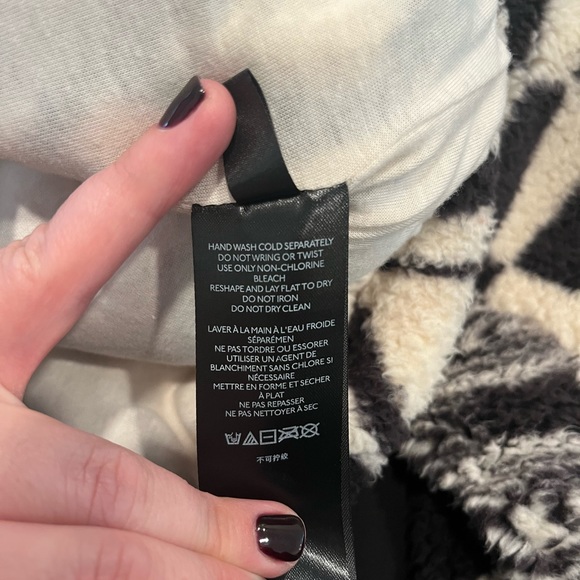 Urban Outfitters Black and White Teddy Jacket - Picture 11 of 16